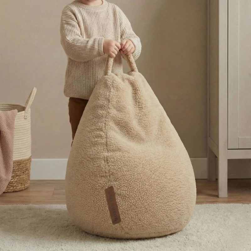 Kindersitzsack aus Teddystoff