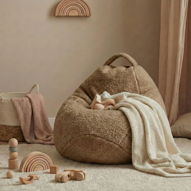 Kindersitzsack aus Teddystoff