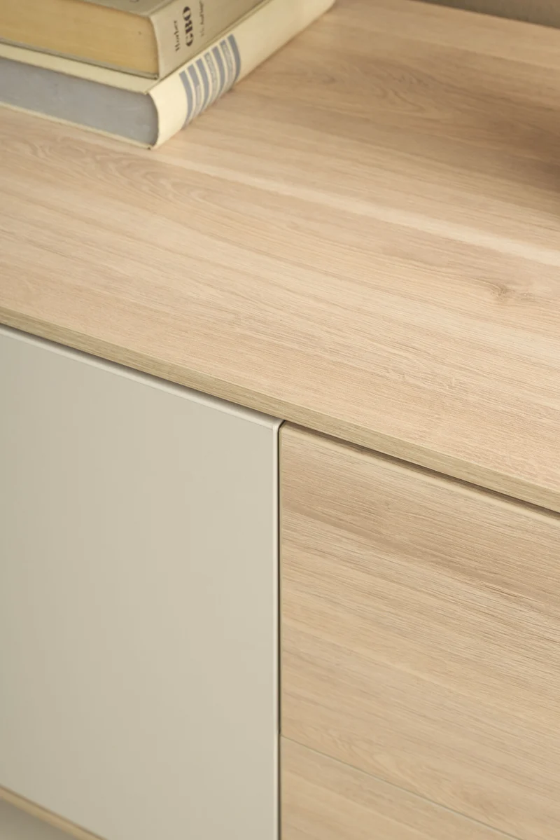 Sideboard LABOE 02, Korpus und Fronten in Melamin, Eichefarbig Bianco hell und seidengrau