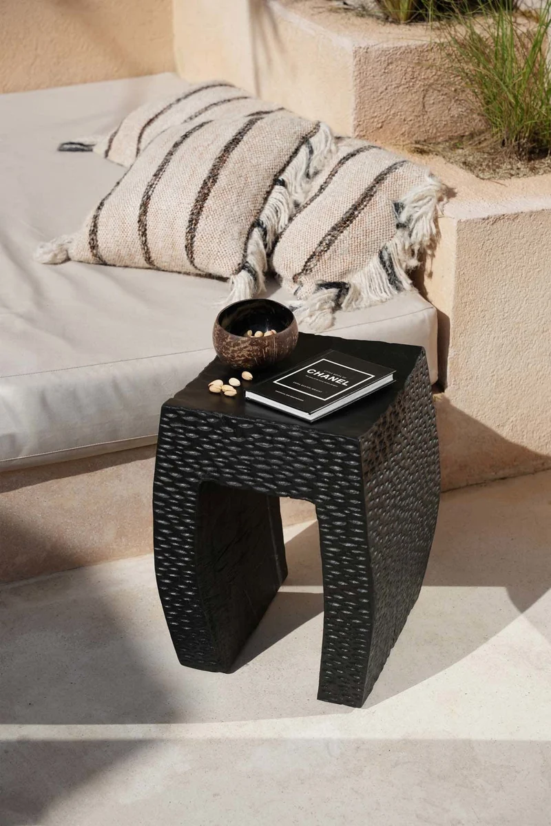 Tabouret en bois de suar massif noir 38x38x47cm Montano - Bazar Bizar