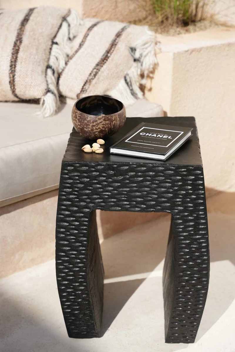 Tabouret en bois de suar massif noir 38x38x47cm Montano - Bazar Bizar