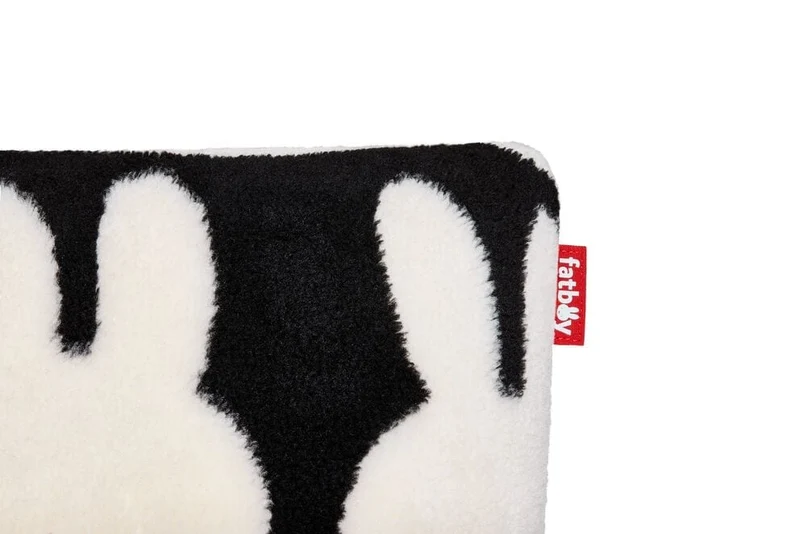 Coussin carré en tissu doux noir et blanc 50x50cm Teddy x Miffy - Fatboy