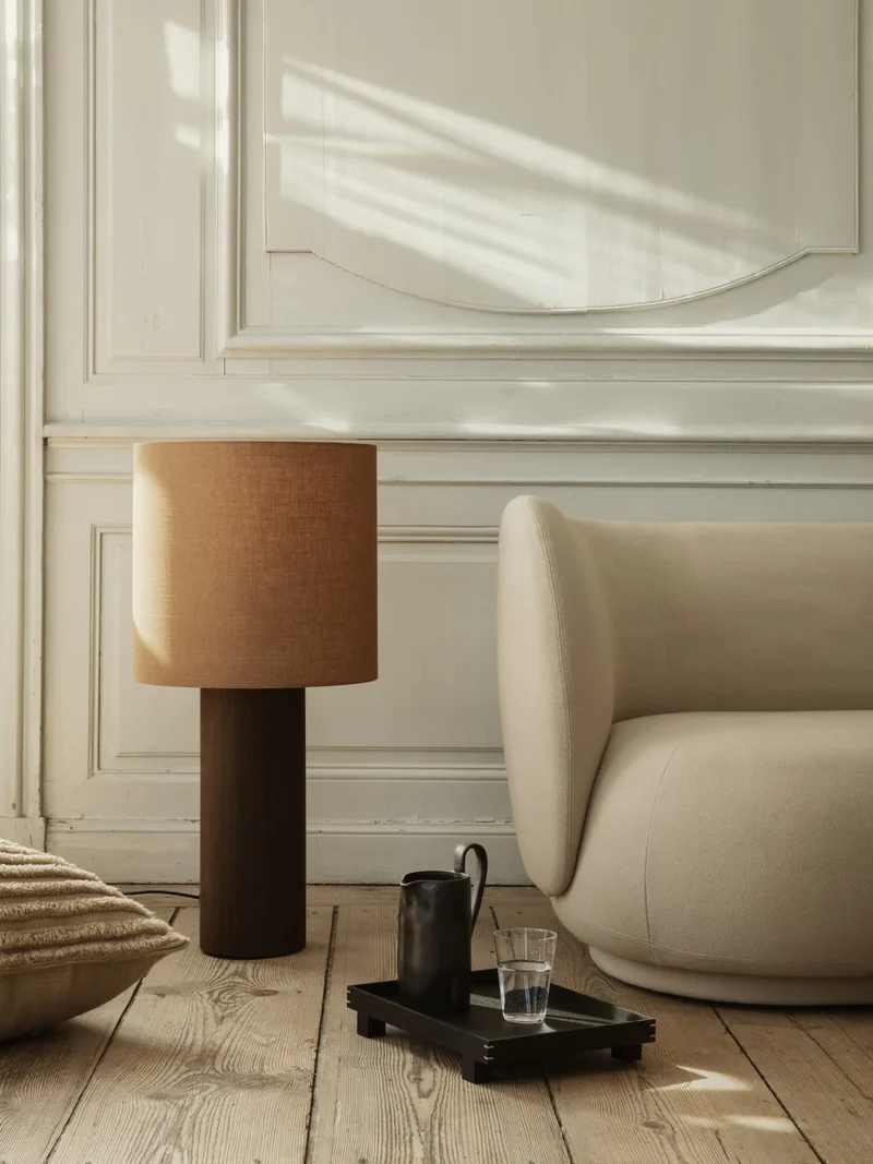 STEHLAMPE POST