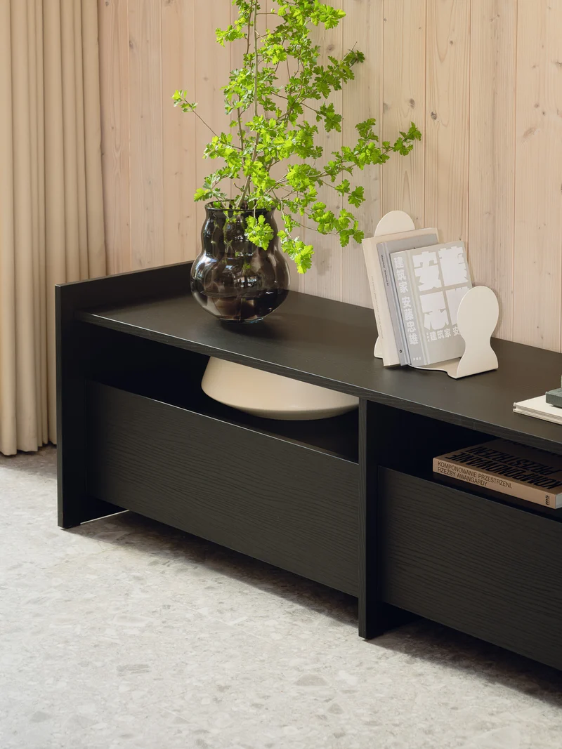 Meuble TV en bois marron 161,8×45×48,3 cm Hido - Noo.ma