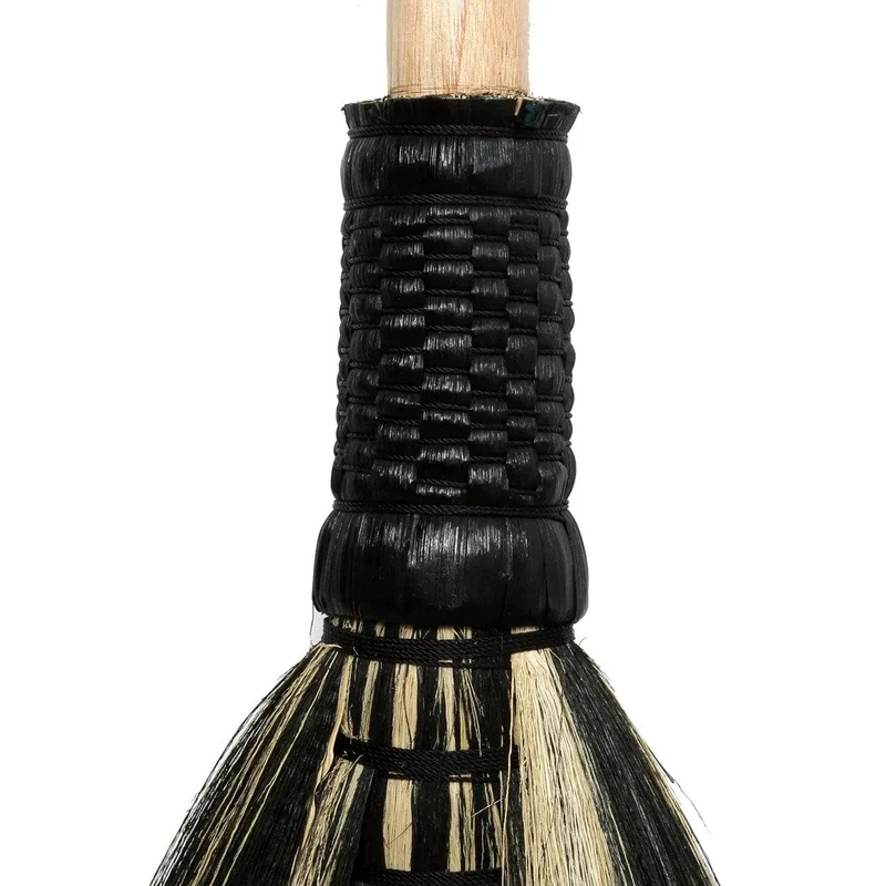 Balai en fibre tressée naturelle noire 130cm Big - Bazar Bizar