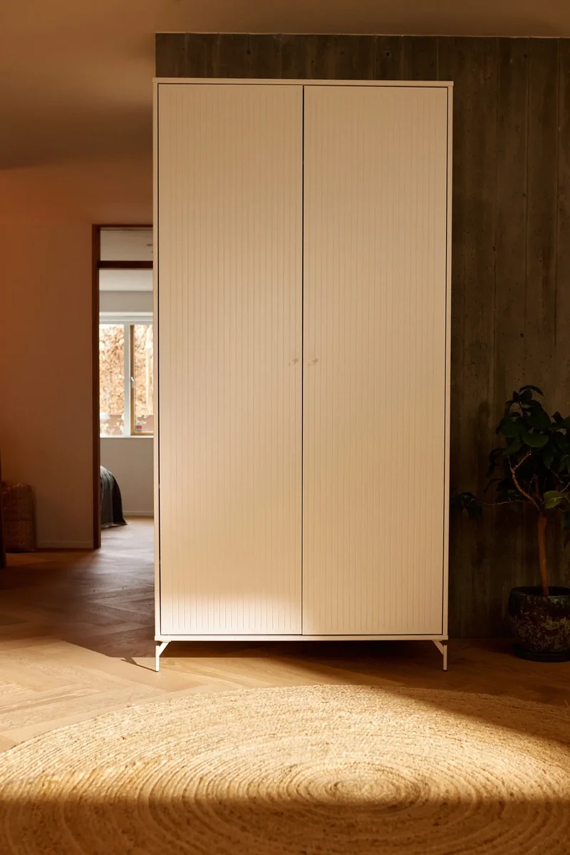 Flexa Saga Kleiderschrank, 2 Türen mit Rillen Weiss
