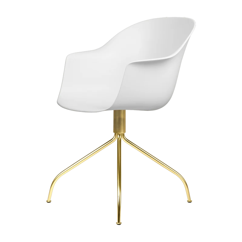 Chaise de bureau blanche et laiton pivotante Bat - Gubi