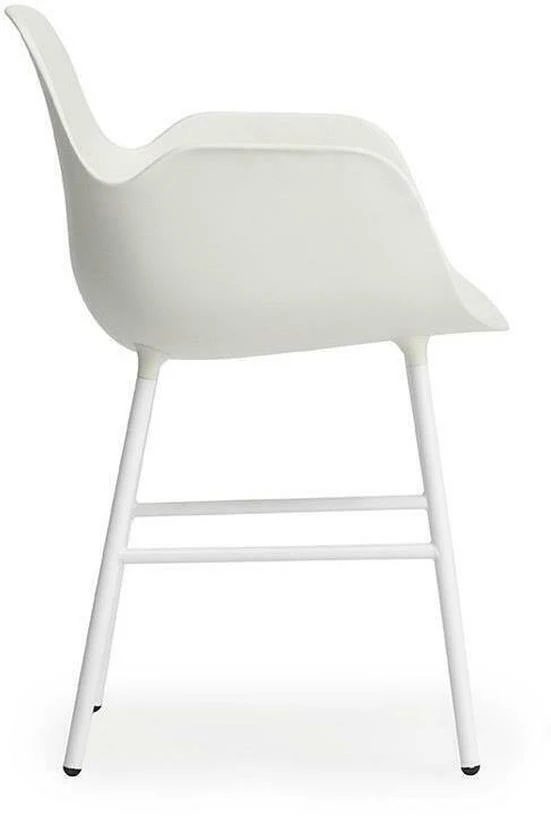 Chaise avec accoudoirs en acier et pp blanc Form - Normann Copenhagen
