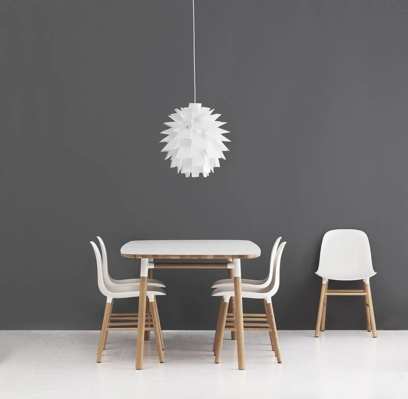 Chaise en chêne naturel et pp blanc Form - Normann Copenhagen