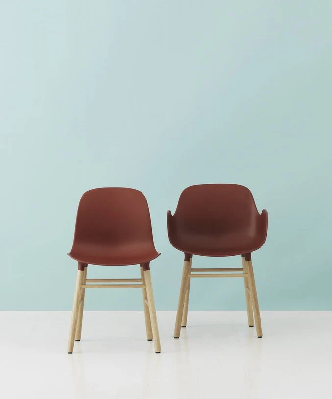 Chaise en chêne naturel et pp rouge Form - Normann Copenhagen