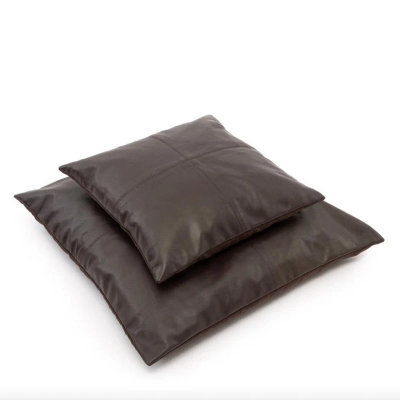 Housse de coussin en cuir 60 x 60 cm chocolat - Bazar Bizar