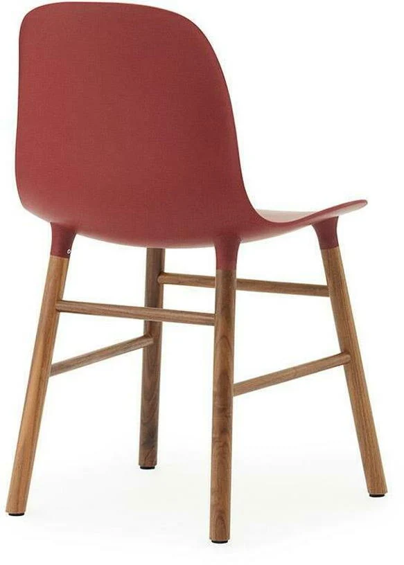 Chaise en noyer naturel et pp rouge Form - Normann Copenhagen