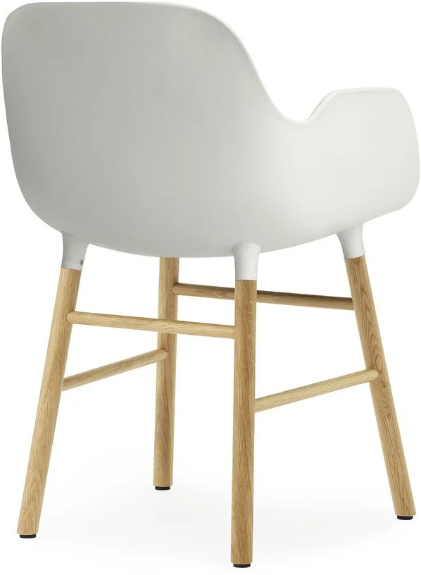 Chaise avec accoudoirs en chêne naturel et pp blanc Form - Normann Copenhagen