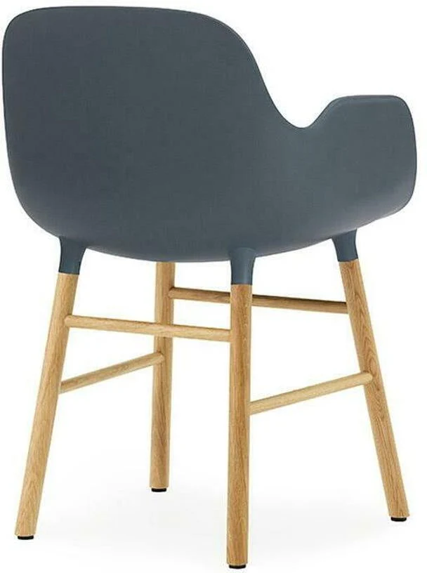 Chaise avec accoudoirs en chêne naturel et pp bleu Form - Normann Copenhagen