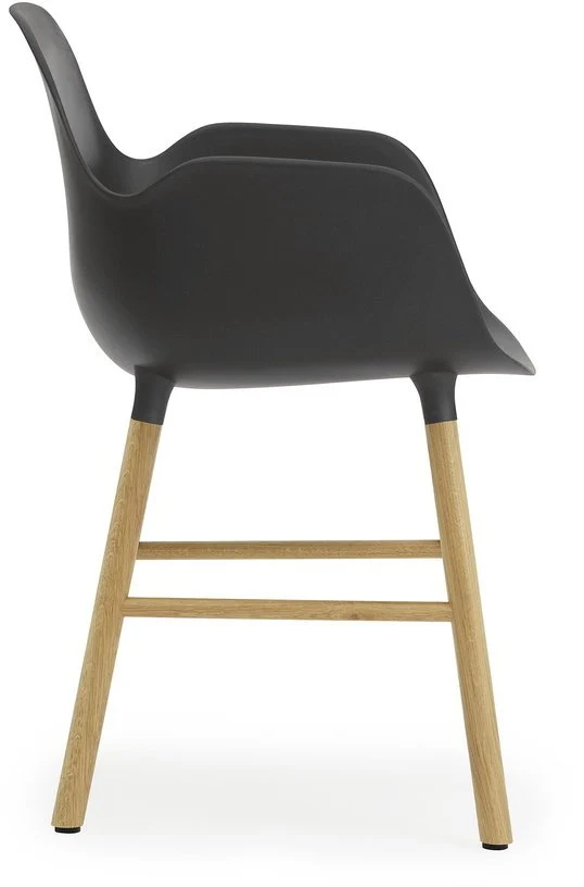 Chaise avec accoudoirs en chêne naturel et pp noir Form - Normann Copenhagen