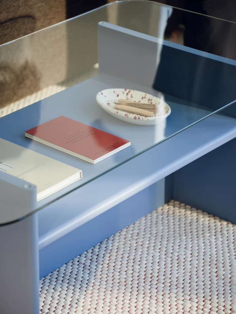 Table basse rectangulaire en bois bleu 110x63 cm Tovo - noo.ma