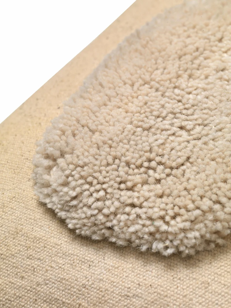 Coussin sable et blanc cassé 50 x 50 cm Lay - Ferm Living