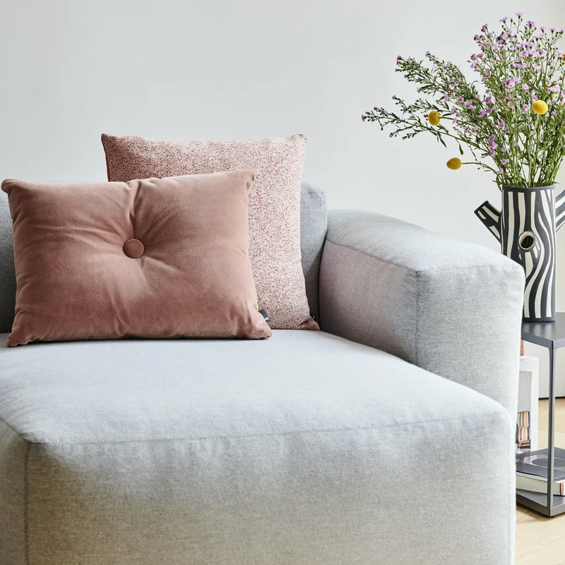 Coussin en laine rose Dot - Hay