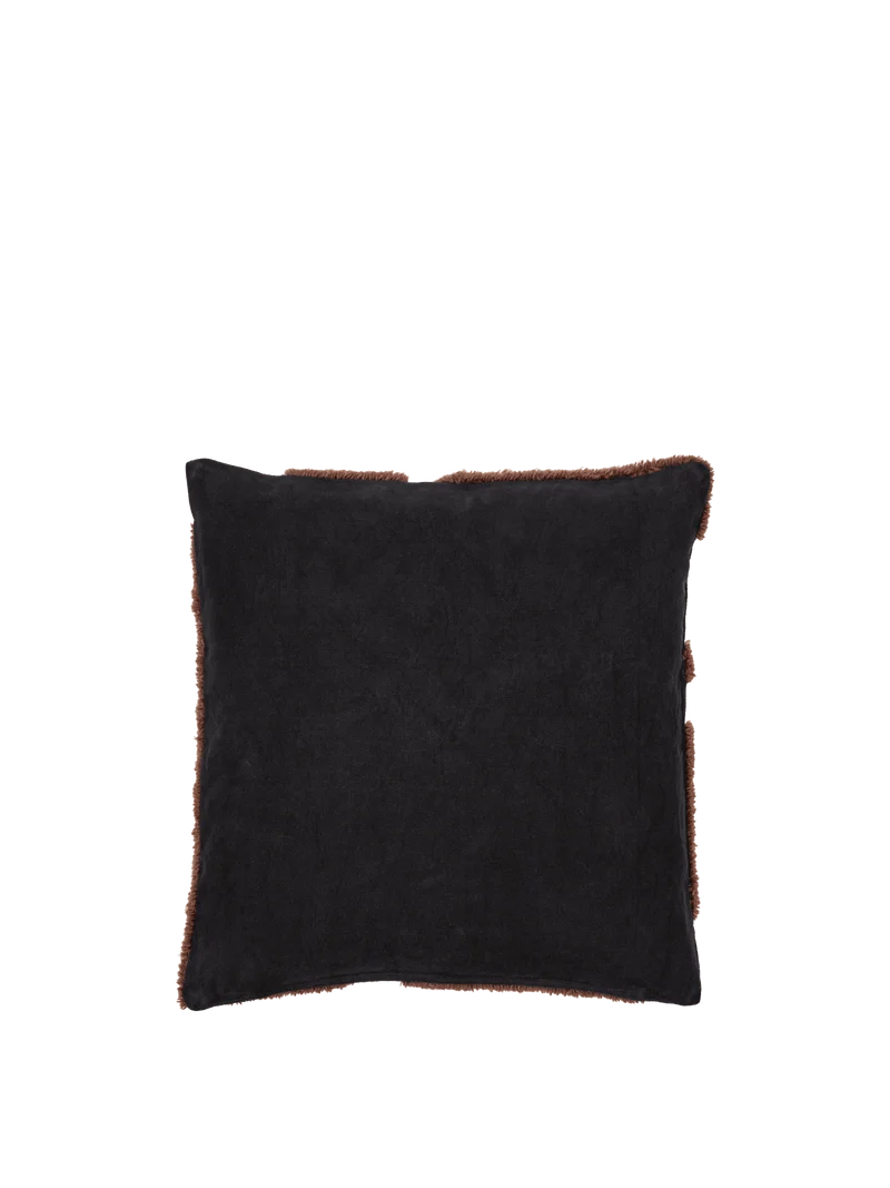 Coussin carré en laine tufté noir et marron 50 x 50 cm Cilla - Ferm Living
