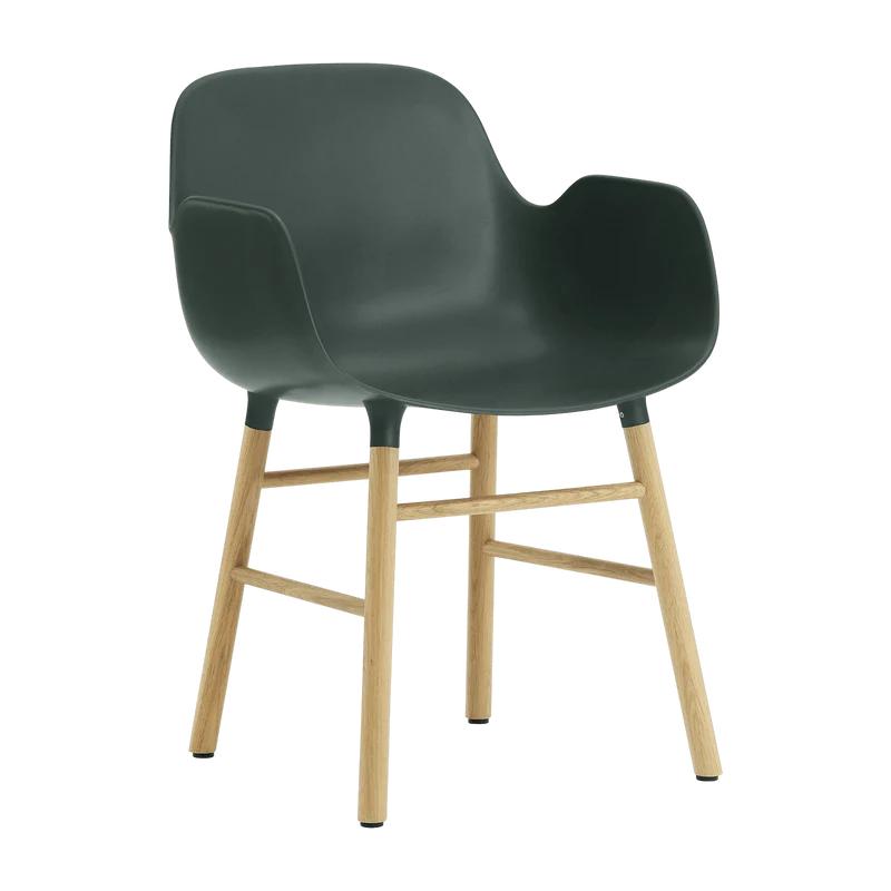 Chaise avec accoudoirs en chêne naturel et pp vert Form - Normann Copenhagen