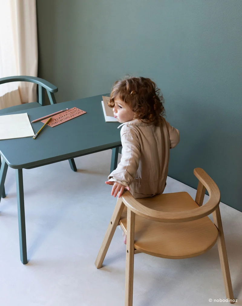 Nobodinoz Growing Green Kinderstuhl Natur