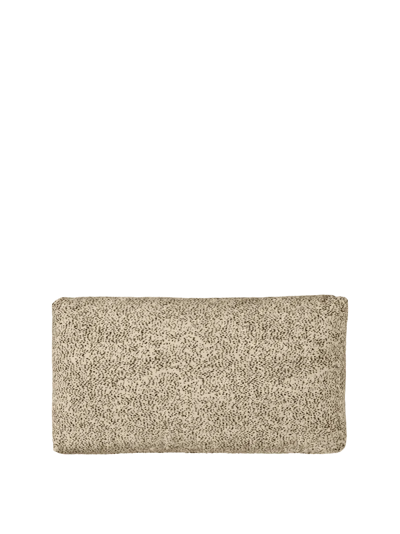 Coussin de canapé rectangulaire en velours poppy beige et noir Dase - Ferm Living