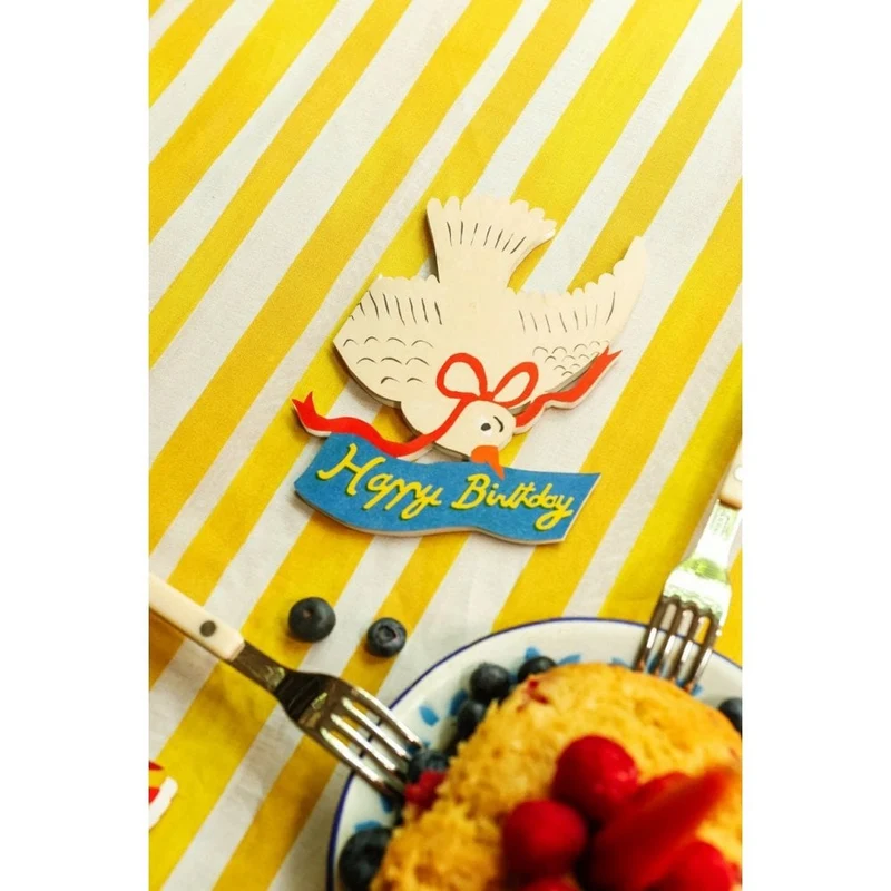 HAPPY BIRTHDAY BIRD - DIE CUT CARD