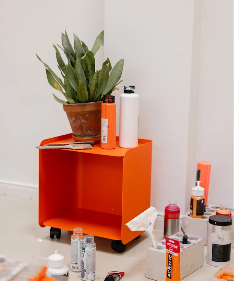 Table d'appoint à roulettes en acier orange sprizz 40x30x43,5cm Juno - Metallbude