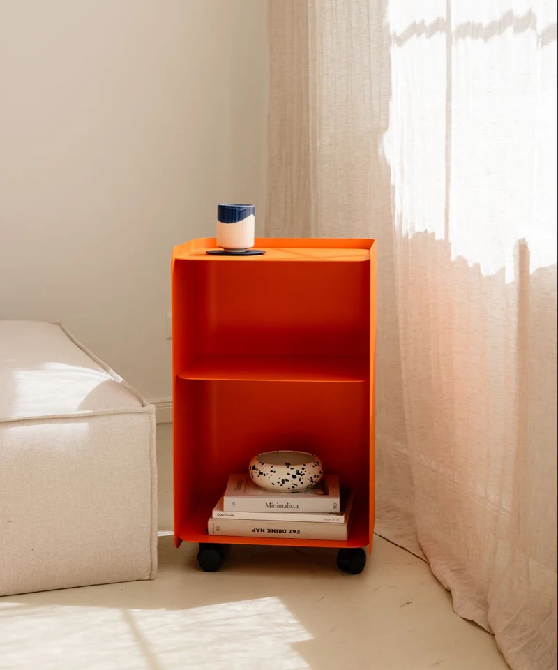 Table d'appoint à roulettes deux étages en acier orange sprizz 40x30x67,5cm Juno - Metallbude