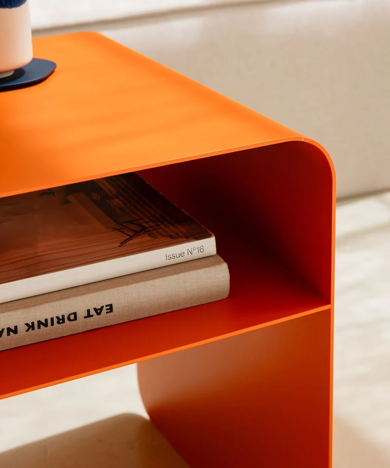 Table d'appoint à roulettes deux étages en acier orange sprizz 40x30x67,5cm Juno - Metallbude