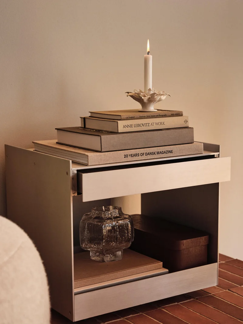 Chariot avec tiroir en aluminium chromé Lager - Ferm Living