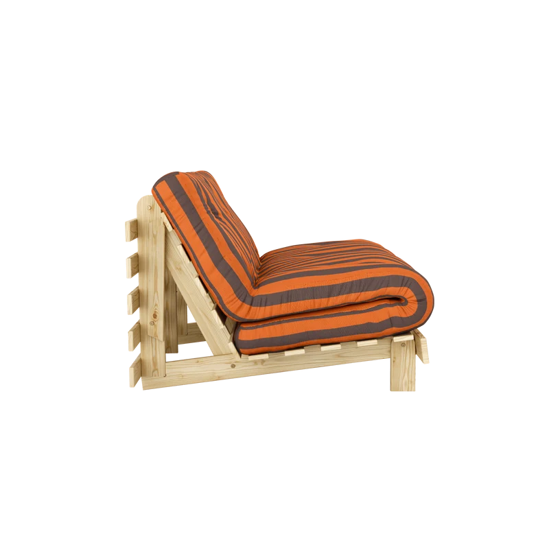 Canapé-lit en pin massif avec matelas rayé orange et marron 140x200cm Raw roots - Karup Design