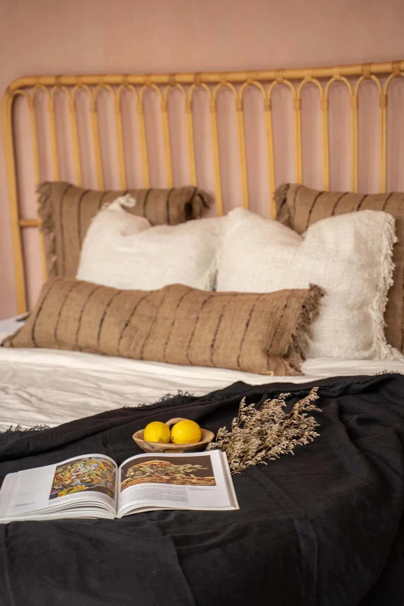Housse de coussin noir et beige Oh My Gee - Bazar Bizar