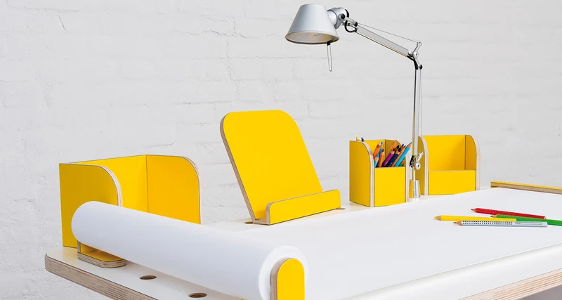 Pure Position growing table Komplettset mit Sitzbank Maigrün