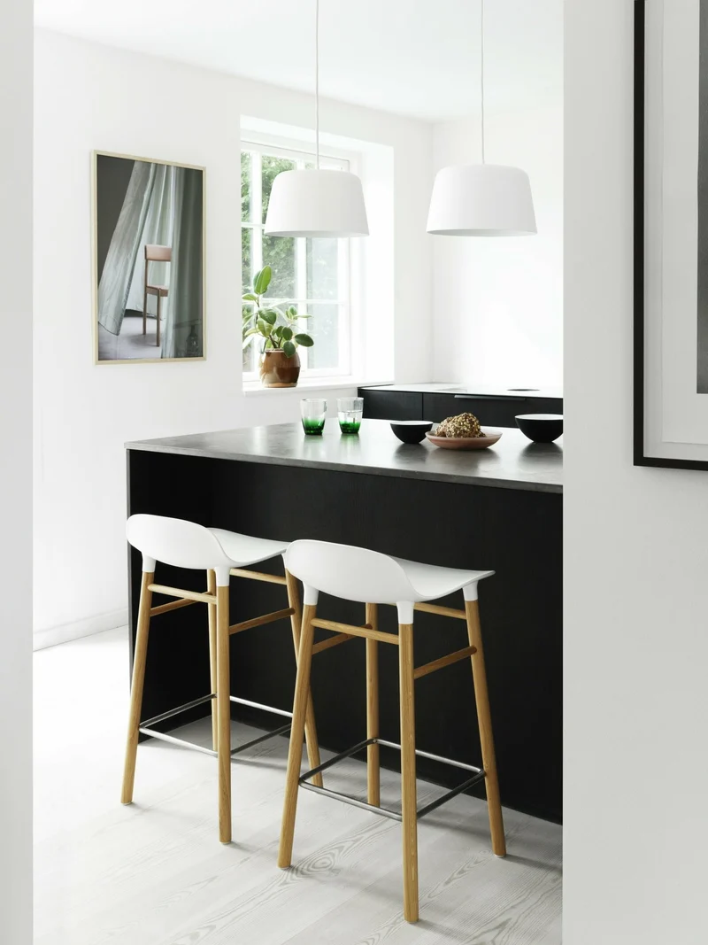 Tabouret de bar en chêne naturel et pp gris 75 cm Form - Normann Copenhagen