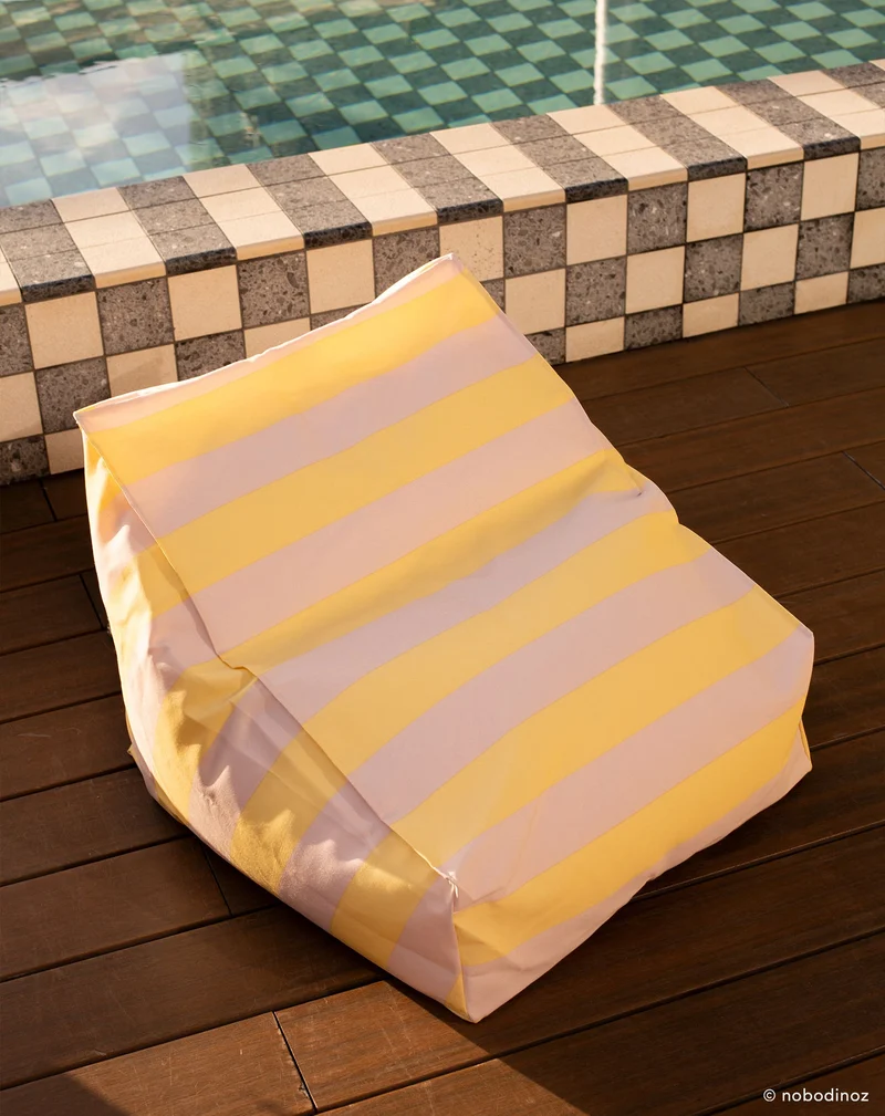 Nobodinoz Outdoor Sitzsack-Sessel Vibes Kindergrösse Toffee Blau gestreift