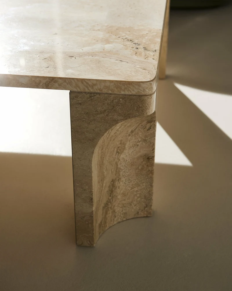 Table basse en pierre calcaire blanche 80x30 cm Doric - Gubi