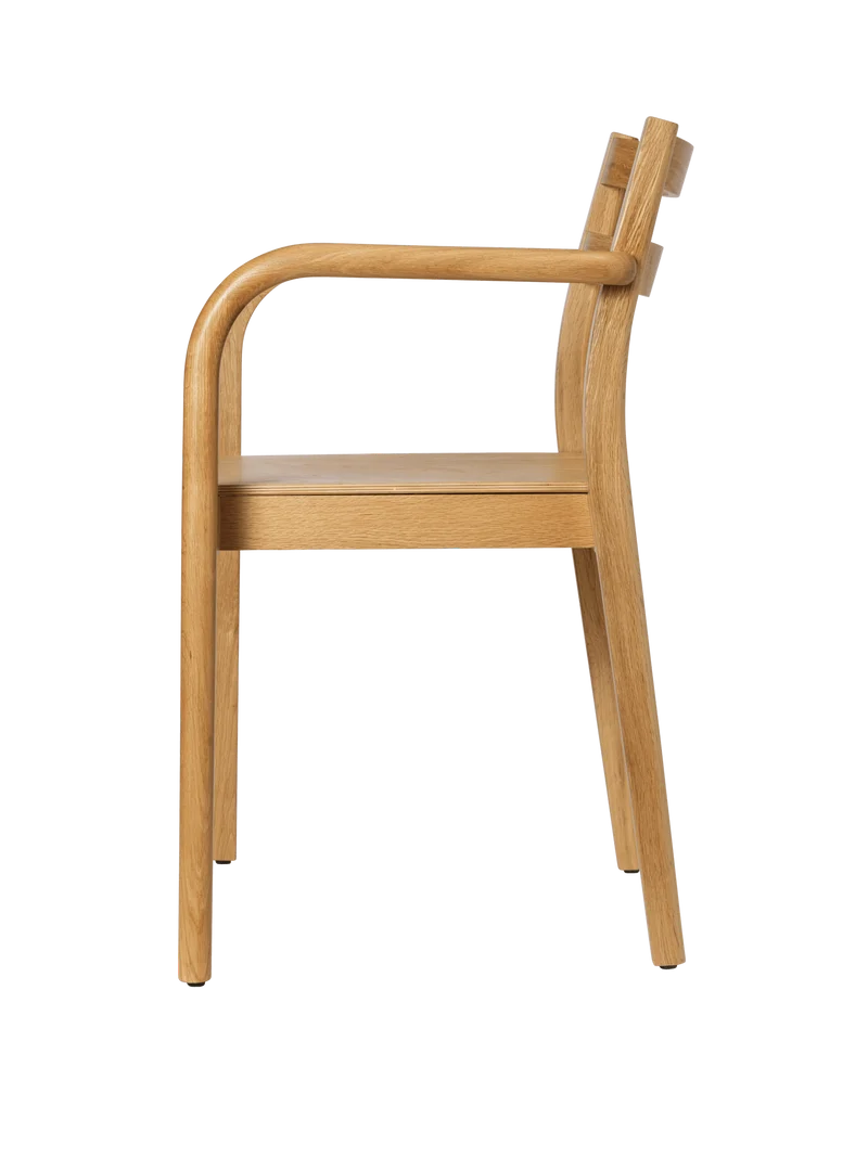 Chaise avec accoudoirs en chêne naturel vernis Boda - Ferm Living