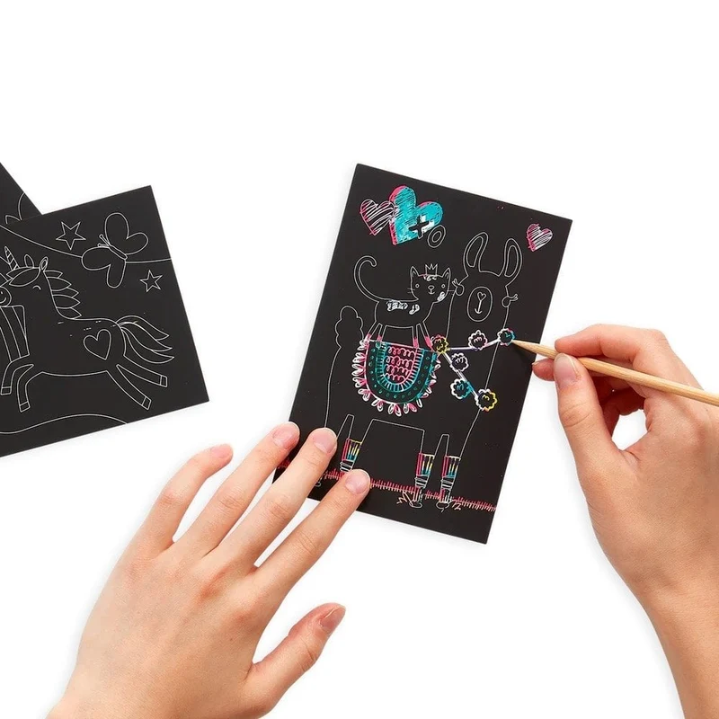 SCRATCH + SCRIBBLE ART KIT - FUNTASTIC FRIENDS (6 YEARS+)