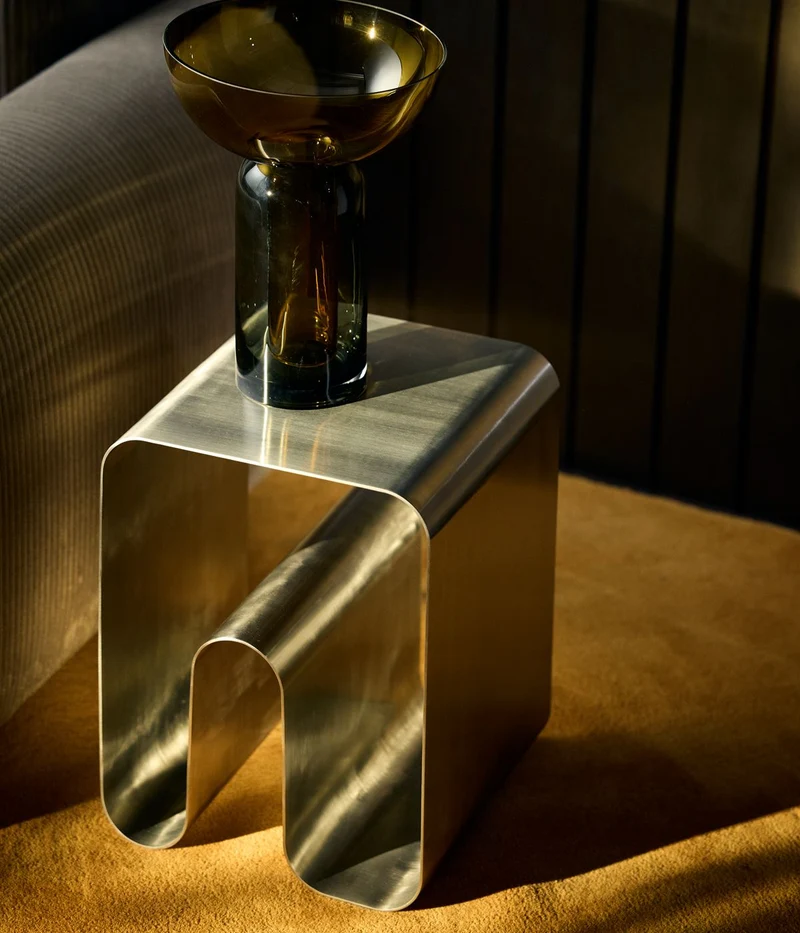 Tabouret et rangement magazine argenté plein 32 cm Curva - AYTM