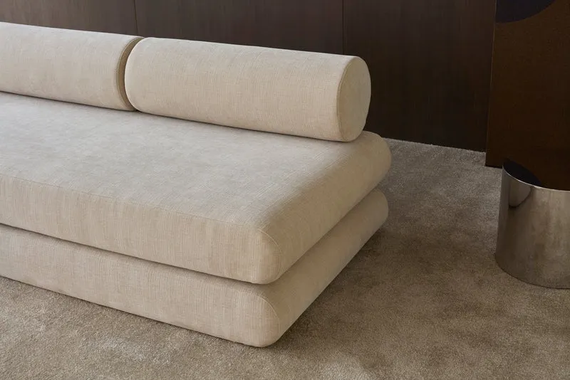 Canapé convertible avec deux coussins ronds en polyester recyclé beige 200x90x65cm Circlus - Inovation Living