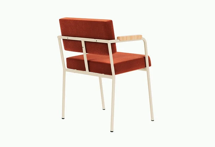 Chaise de salle à manger avec accoudoirs en acier beige et tissu rouge Monday - Fest Amsterdam
