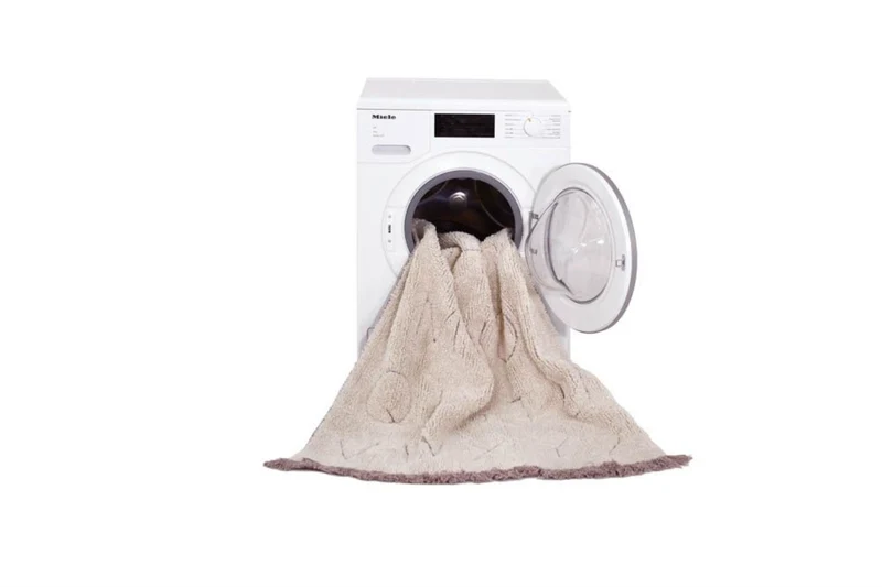 Lorena Canals Teppich RugCycled ABC