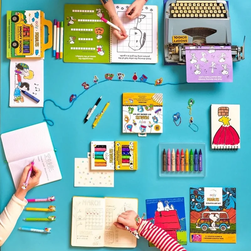OOLY x PEANUTS DIY SHRINK ART KIT (6 YEARS+)