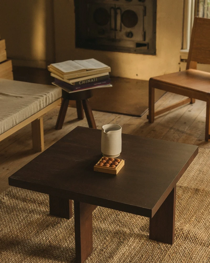 Table basse carrée style ferme en chêne marron foncé 70 x 70 x 37 cm Farmhouse - Frama