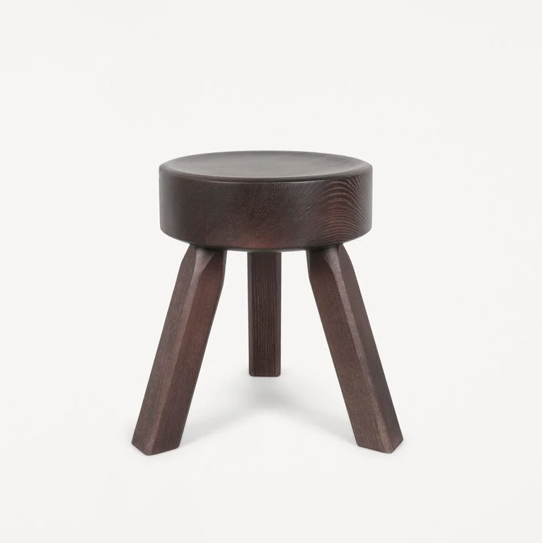 Tabouret rond en pin marron foncé 32,5 x 30,5 x 32,5 cm AML - Frama