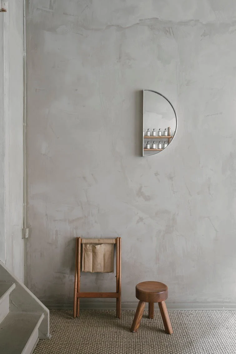 Tabouret rond en pin brun chaud 32,5 x 30,5 x 32,5 cm AML - Frama