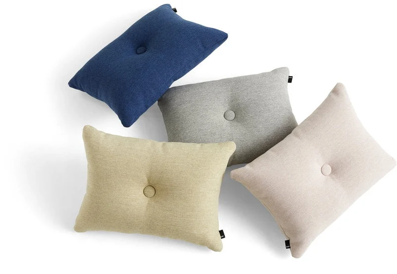 Coussin en tissu gris Soft Dot - HAY