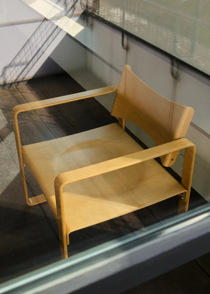 Fauteuil en bouleau laqué 65,5x60x74cm 270F - Verpan