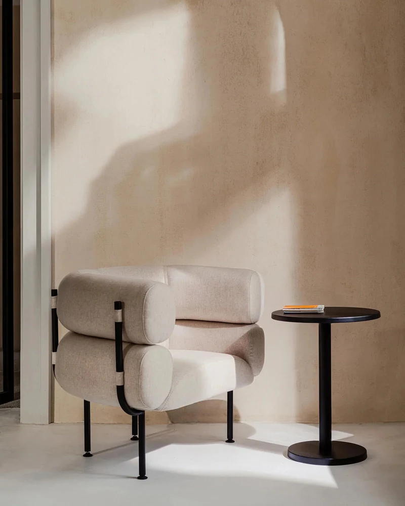 Fauteuil en acier et laine bouclé beige 71,2cm Ubi Mini - noo.ma